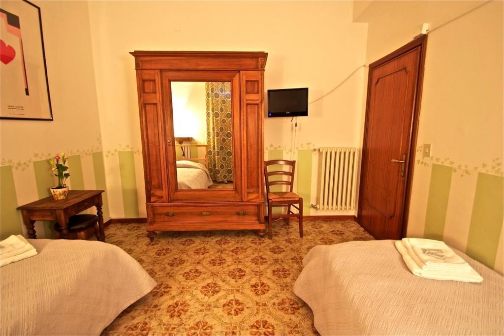 Affittacamere La Casa Di Elide Arezzo Quarto foto